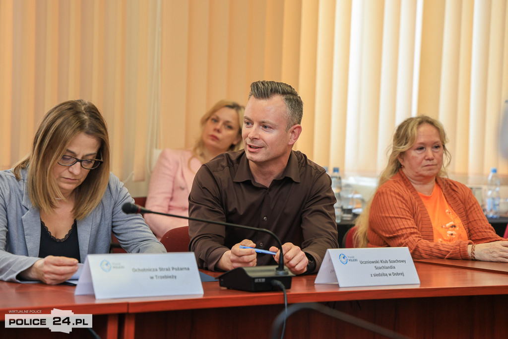 „Kompas na Powiat Policki