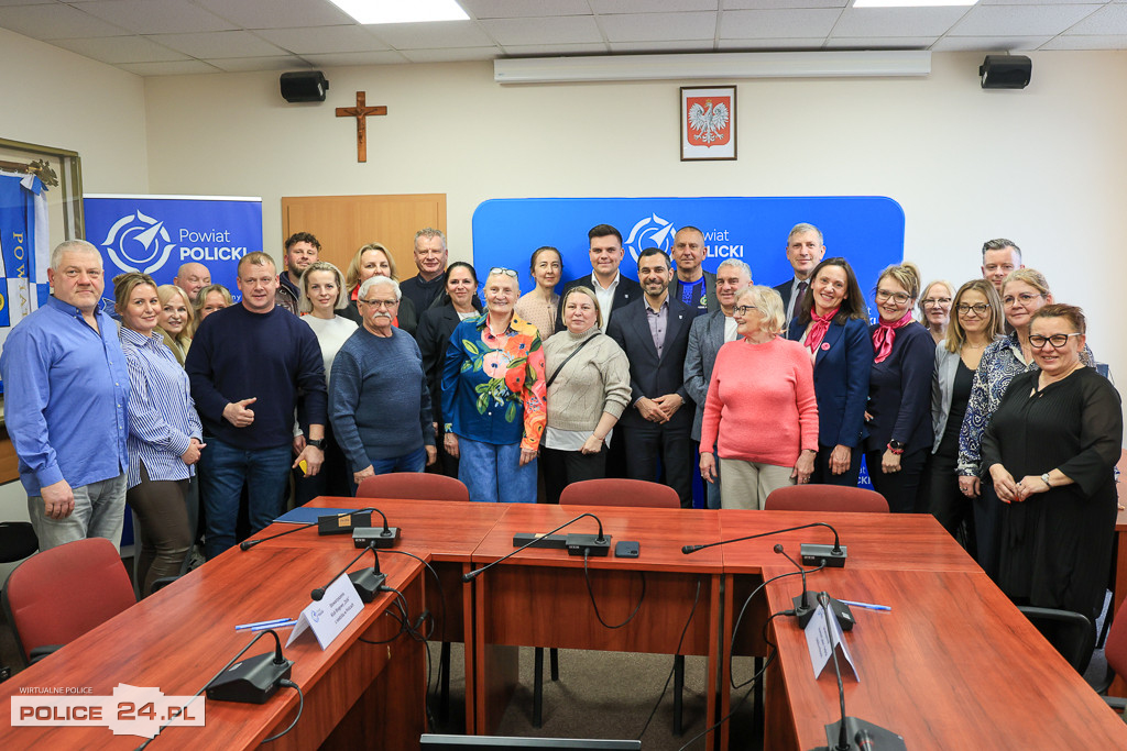 „Kompas na Powiat Policki