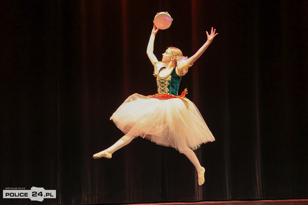 Taneczne święto w Policach