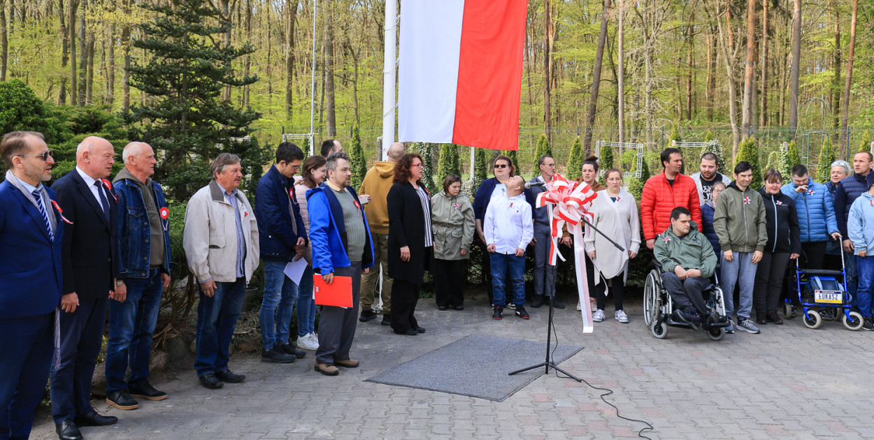 Uroczyste podniesienie flagi w PSONI Police
