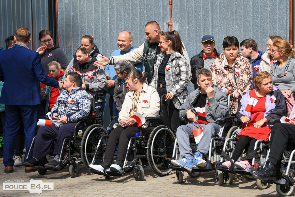 Uroczyste podniesienie flagi w PSONI Police