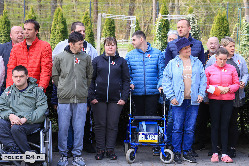Uroczyste podniesienie flagi w PSONI Police