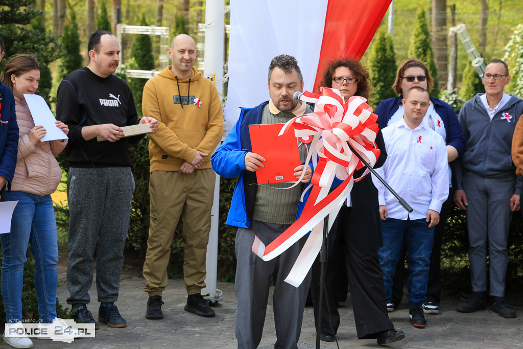 Uroczyste podniesienie flagi w PSONI Police