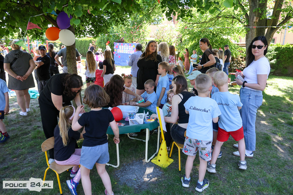 Kolorowy festyn w „Calineczce”