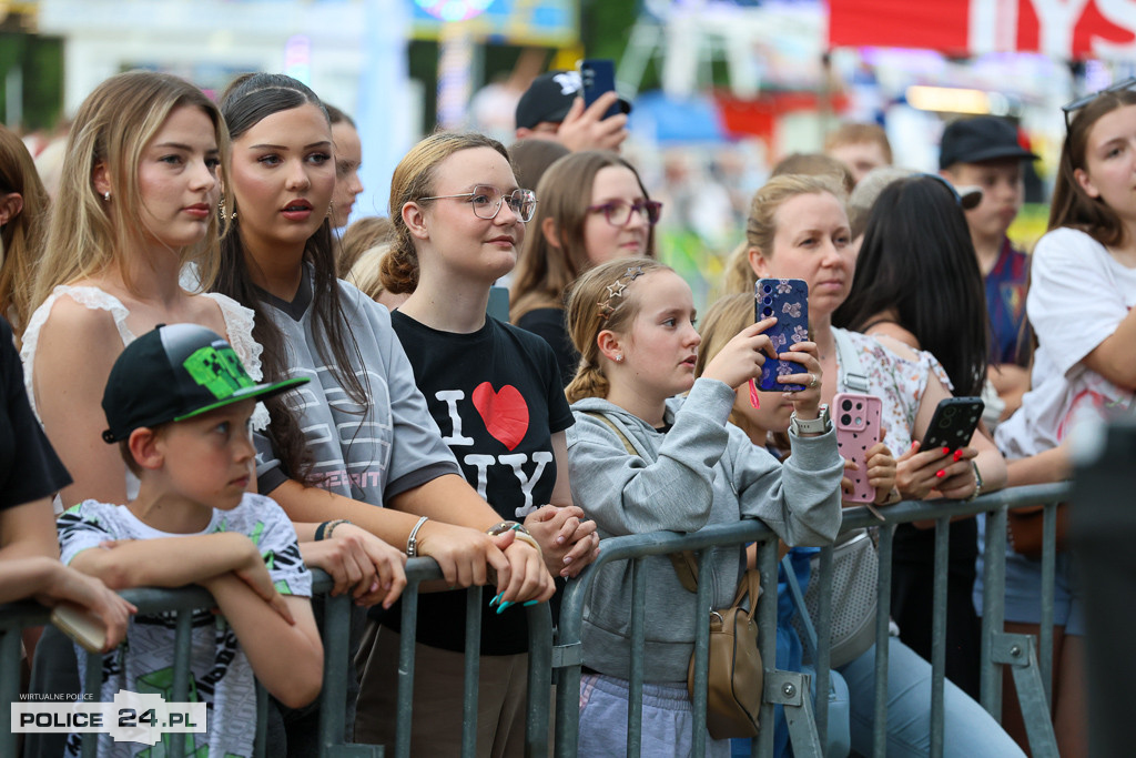 Bryska, Łydka Grubasa i Oskar Cyms zrobili show w Policach