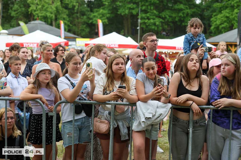 Bryska, Łydka Grubasa i Oskar Cyms zrobili show w Policach