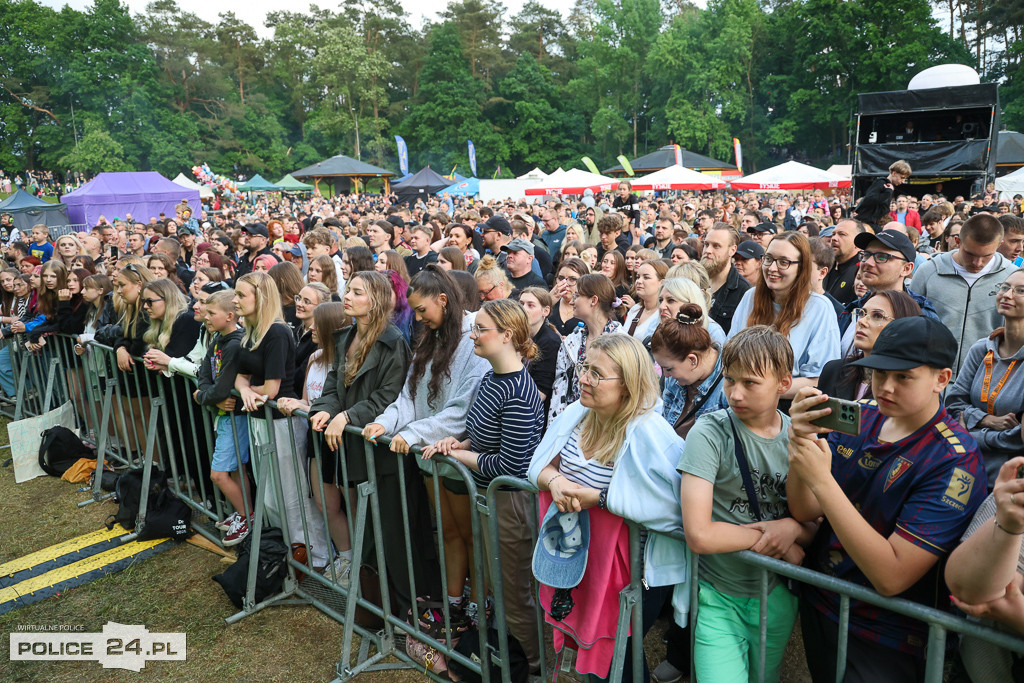 Bryska, Łydka Grubasa i Oskar Cyms zrobili show w Policach