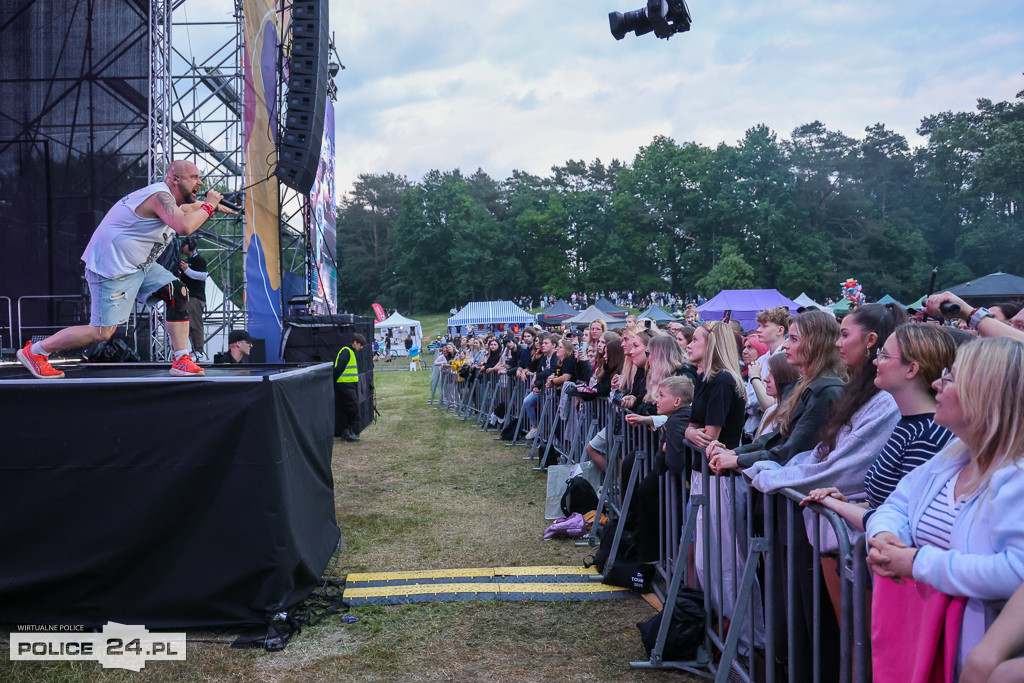 Bryska, Łydka Grubasa i Oskar Cyms zrobili show w Policach