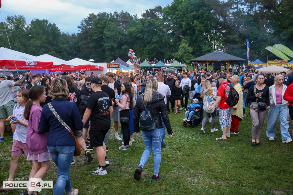 Bryska, Łydka Grubasa i Oskar Cyms zrobili show w Policach