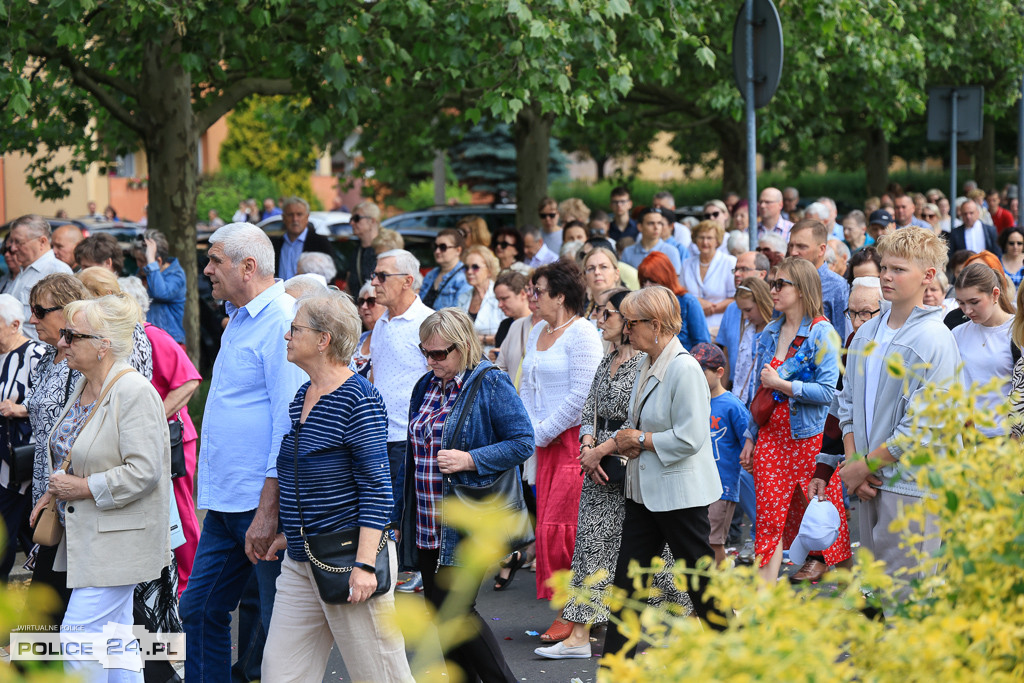 Procesja Bożego Ciała w parafii pw. św. Kazimierza w Policach