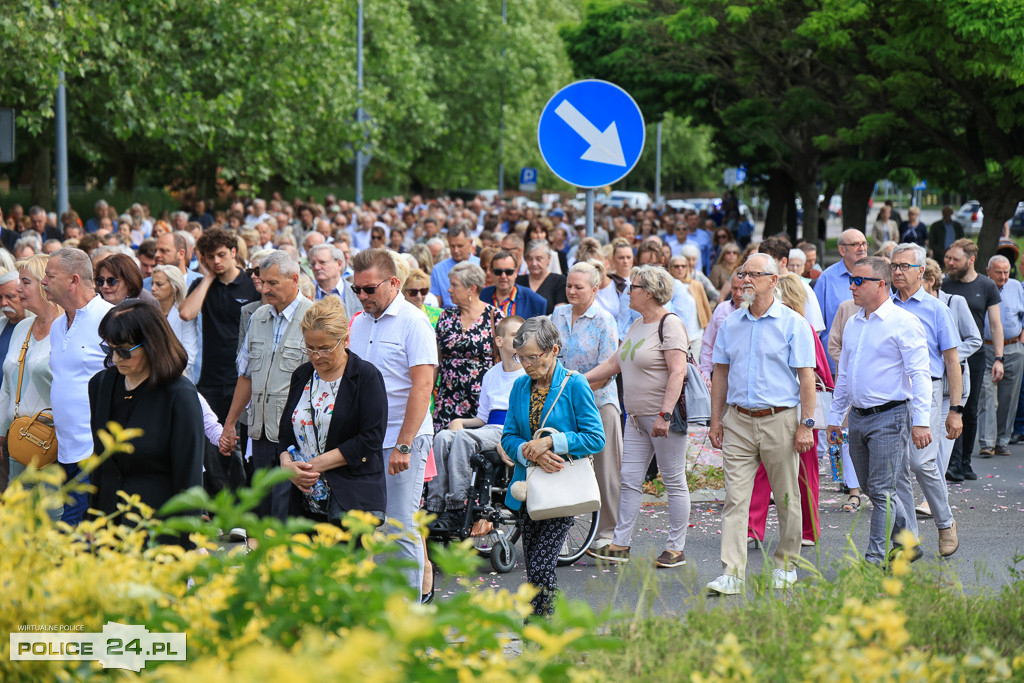 Procesja Bożego Ciała w parafii pw. św. Kazimierza w Policach