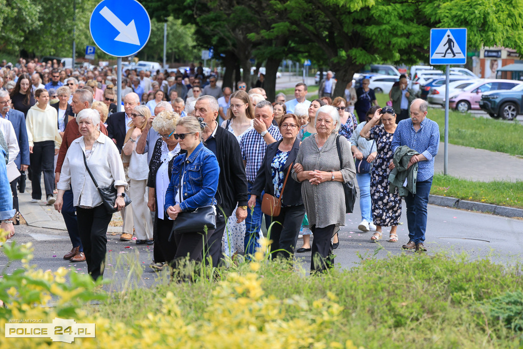 Procesja Bożego Ciała w parafii pw. św. Kazimierza w Policach