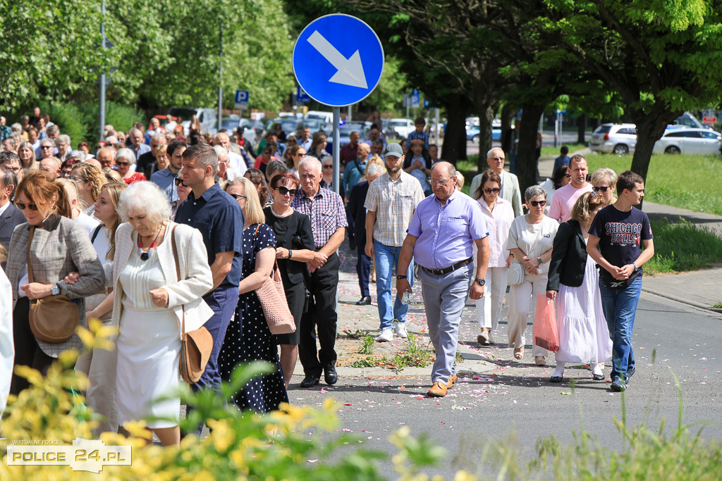 Procesja Bożego Ciała w parafii pw. św. Kazimierza w Policach