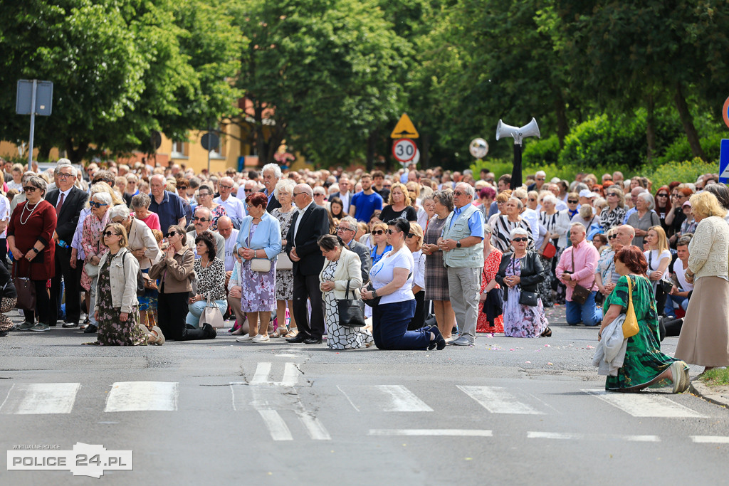 Procesja Bożego Ciała w parafii pw. św. Kazimierza w Policach