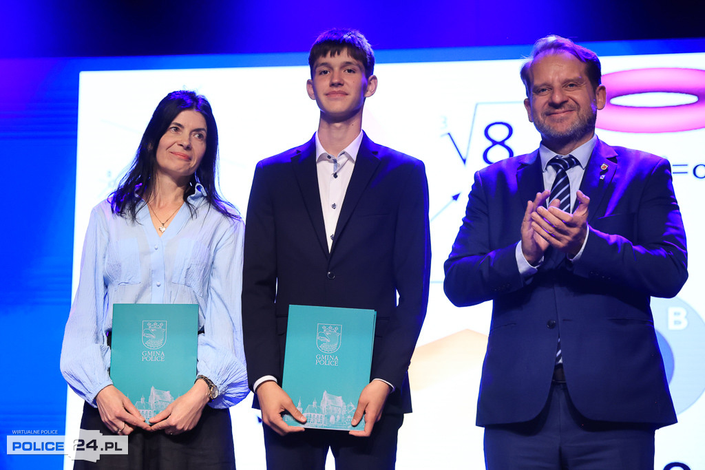 Nagrody dla laureatów konkursów przedmiotowych