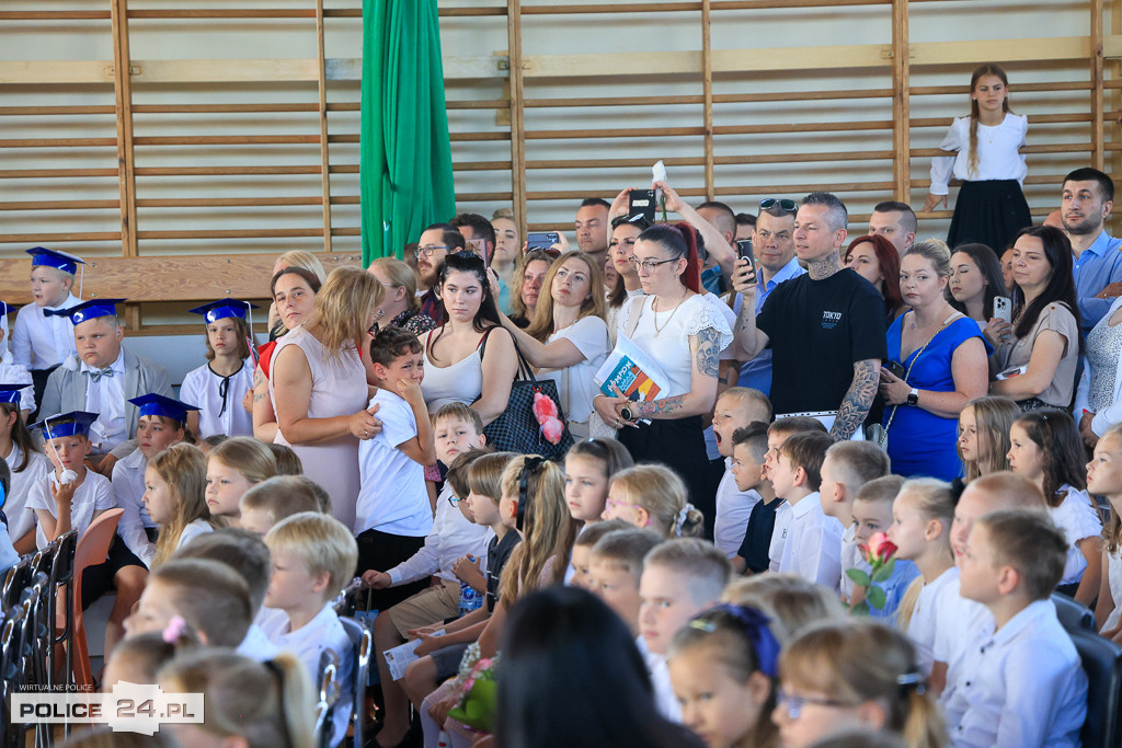 Zakończenie roku szkolnego w SP 8 w Policach