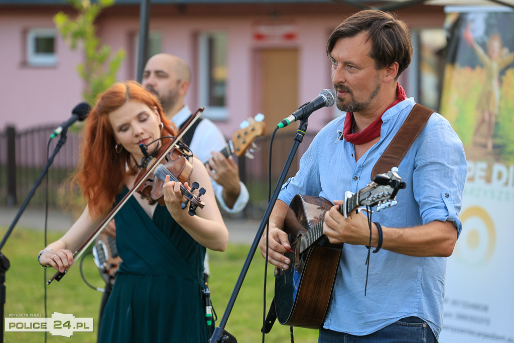 Koncert w Trzebieży na otwarcie Samorządowego Szlaku Wodnego