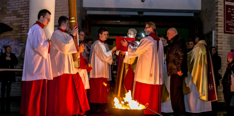 Wielka Sobota - Liturgia Wigilii Paschalnej [foto]