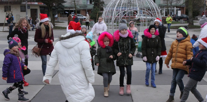 Zabawa mikołajkowa na Starym Mieście [foto]