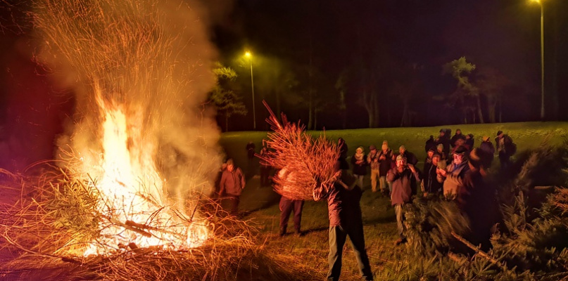 Każdy mógł spalić swoją starą... [foto]