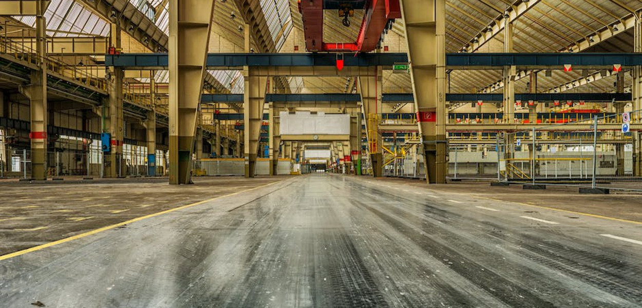 Produkcja w Policach. Jak przygotować linię do pakowania w worki typu pillow?