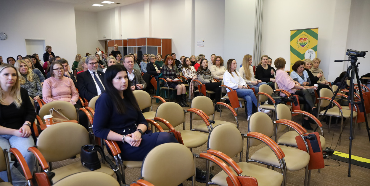 "Autyzm od rzetelnej diagnozy po kompleksowe wsparcie"