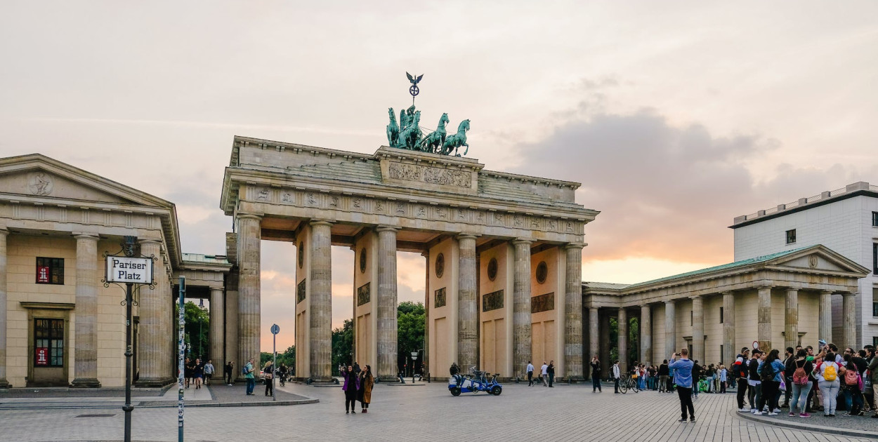 Odkryj Niemcy: wprowadzenie do podróży po kraju pełnym zabytków i kultury