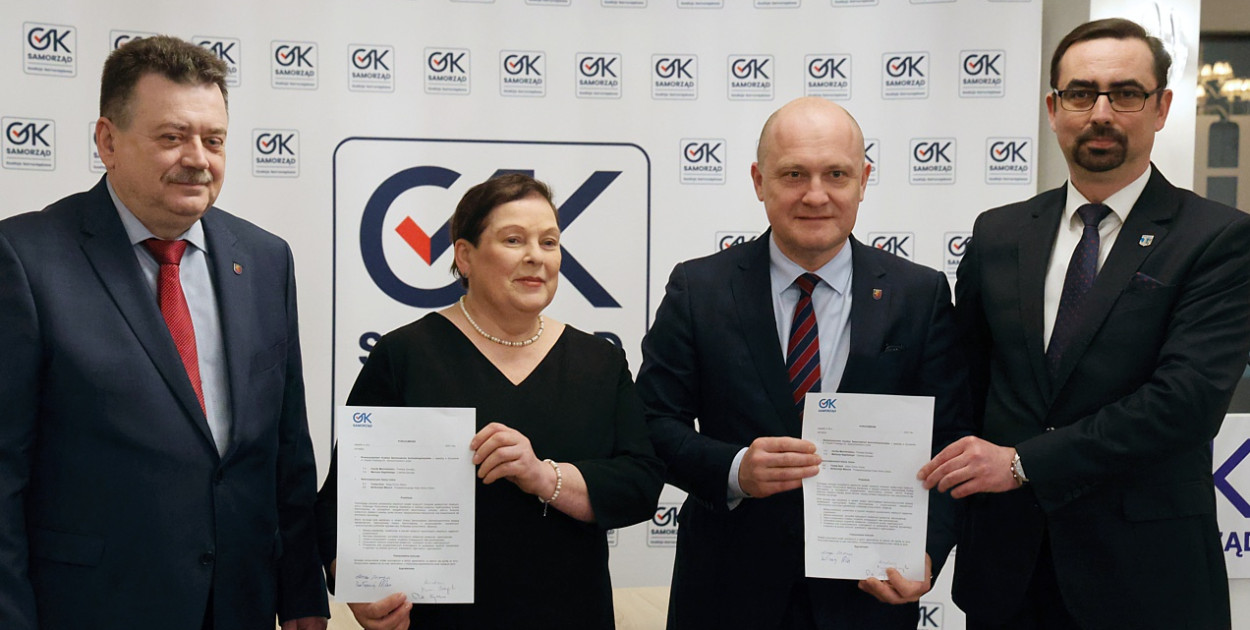 Od lewej: Mariusz Bagiński, Teresa Dera, Piotr Krzystek i Bartłomiej Miluch