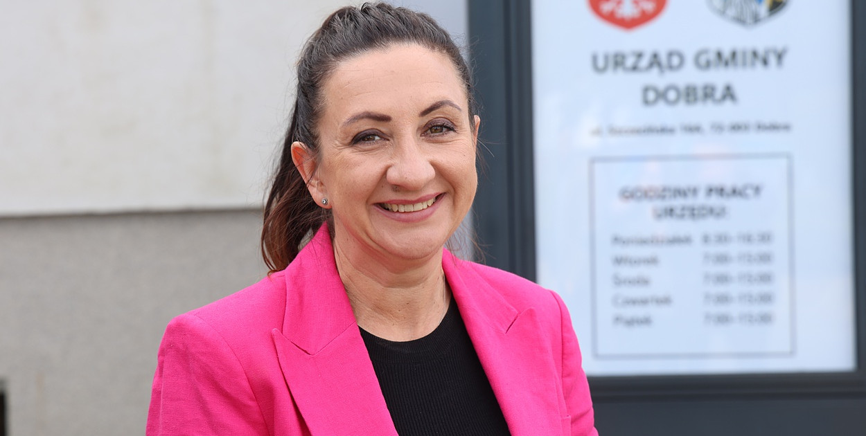 Na zdjęciu: Wójt gminy Dobra Magdalena Zagrodzka