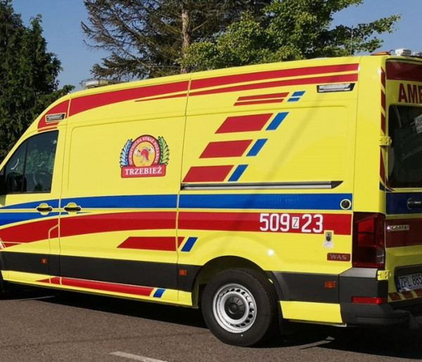 Ambulans z OSP Trzebież przeszedł "chrzest bojowy"-6749