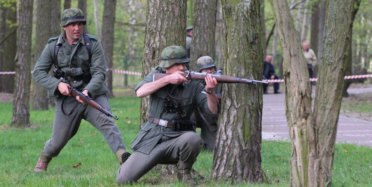 fot. rok 2015 – inscenizacja wydarzeń z kwietnia 1945 roku przygotowana przez Stowarzyszenie Historyczne "549".