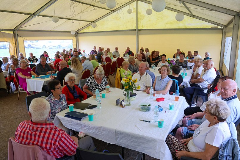 Piknik emerytów policyjnych w Trzebieży