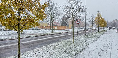 Pierwszy śnieg w Policach i początek "Akcji Zima"-15698