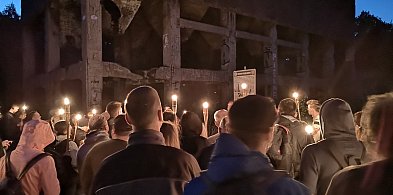 Warsztaty dla dzieci, wykład, zwiedzanie z pochodniami – Noc Muzeów w Skarbie-17938