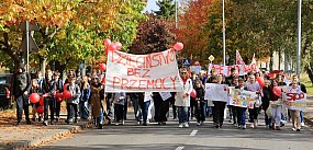 Marsz przeciwko przemocy przeszedł ulicami Polic [foto]
