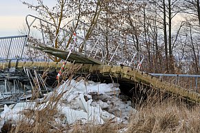 Promenada w Trzebieży poważnie uszkodzona-3083