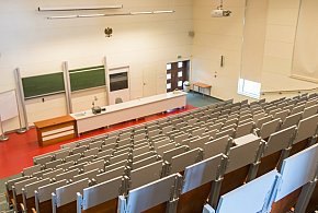 Uczelnie przeżywają oblężenie. Ten kierunek przyciąga tłumy-20405