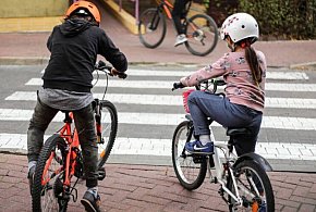 Prezydent podpisał nowelę nakazującą osobom do 16 lat jazdę w kaskach na...-20432