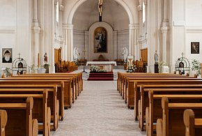 Miliony na Kościół w 2026 roku. Państwo co roku dokłada do duchownych-20919