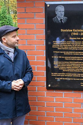 W Policach odsłonięto tablicę poświęconą Stanisławowi Szymaszkowi-2955