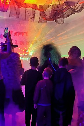 Strasznie Fajne Halloween w Uniemyślu!-2964