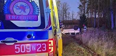 Dachowanie auta na DW114 koło Brzózek-20757