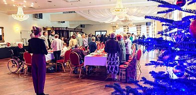 Wigilia dla samotnych, seniorów, podopiecznych CUS w Policach-20827