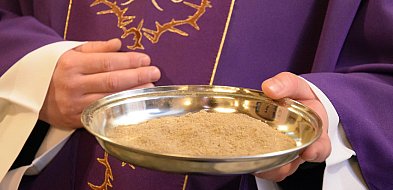 W Kościele katolickim Środa Popielcowa rozpoczyna Wielki Post