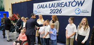 Powiatowa Gala Laureatów. 355 uczniów nagrodzonych przez Starostę Polickiego