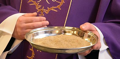 W Kościele katolickim Środa Popielcowa rozpoczyna Wielki Post