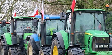 Rolnicy zablokowali S3 w obu kierunkach; policja wyznaczyła objazdy