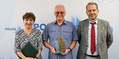 50 lat z Chemikiem Police. Burmistrz podziękował Mirosławowi Masiczowi-19797