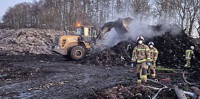 Pożar na składowisku w Leśnie Górnym