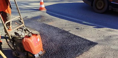 Powiat Policki rozpoczyna pozimowe remonty dróg. Na początek Police